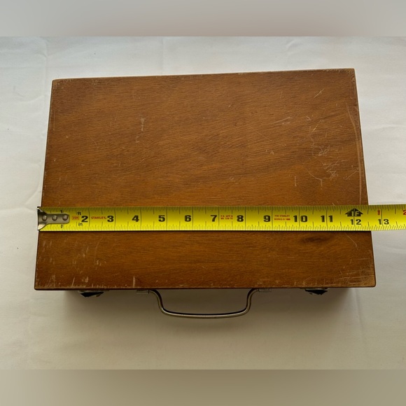 Vintage children’s tool kit - Picture 10 of 13